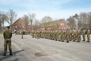 Abzug der Britischen Streitkräfte aus Münster, März 2012: Abschiedsparade des 8 Regiment Royal Logistic Corps anlässlich der Schließung der 1964 bezogenen York-Kaserne (Gremmendorf, Albersloher Weg)