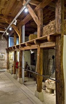 Dauerausstellung im Baumberger Sandstein-Museum, Havixbeck: Exponate zum Steinmetzhandwerk