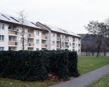 Solarsiedlung Gelsenkirchen-Schaffrath, Hegerothsweg - mit Solardächern auf 63 Gebäuden (installiert 2008) die größte Photovoltaik-Wohnsiedlung Deutschlands