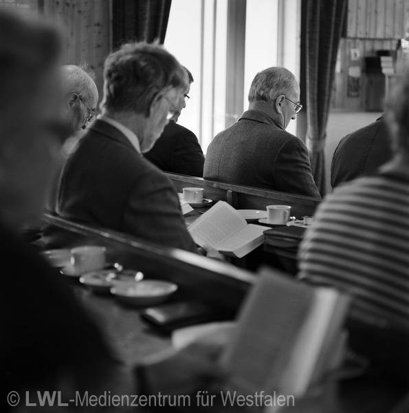 11_2263 Siegerländer Tradition: Bibelstunde in Mausbach (Freudenberg)