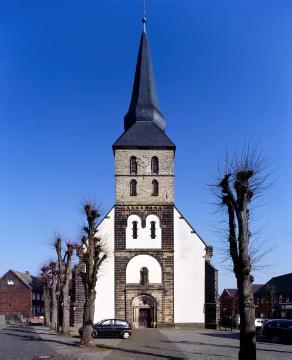 Kath. Pfarrkirche St. Benedikt in Ascheberg-Herbern, Ursprungsbau 17.Jh., neoromanischer Umbau im 19. Jh.