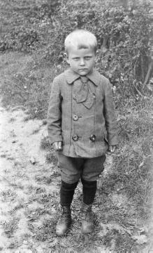 Familie Heller, Wormbach - Sohn Wilhelm, undatiert, um 1920?