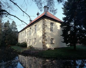 Einstiges Rittergut Haus Brabeck, 2012 - ehemalige Wasseranlage auf zwei Inseln, erbaut um 1700, Bottrop-Kirchhellen, Brabecker Feld 29. Historische Vergleichsaufnahme siehe Bild 08_300.