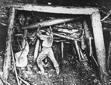 Blick ins Bergwerk: Instandsetzung gebrochener Strebstützen