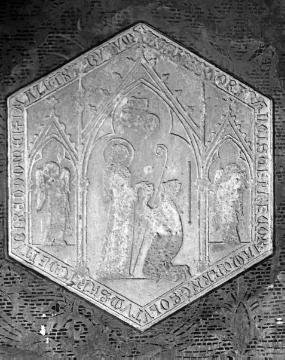 Epitaph des Kölner Erzbischofs Wigbold von Holte in der Kirche Neu-St. Thomae (Relief, 14. Jh.), Aufnahmedatum der Fotografie ca. 1913.