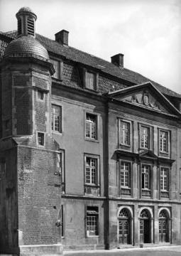 Das alte Schulgebäude des Gymnasium Paulinum, von der Universität genutzt