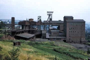 Erzgrube Neue Haardt in Weidenau (Erzbergbau Siegerland AG) mit Erz-Röstanlage - Stilllegung und Abbruch 1962