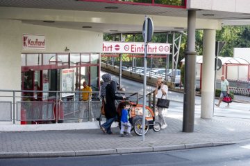 Einkaufszentrum Kaufland, Bergkamen, Töddinghauser Straße. September 2016.