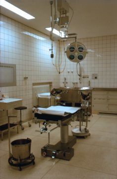 Westfälische Klinik für Psychiatrie Gütersloh, Operationssaal, 1974.