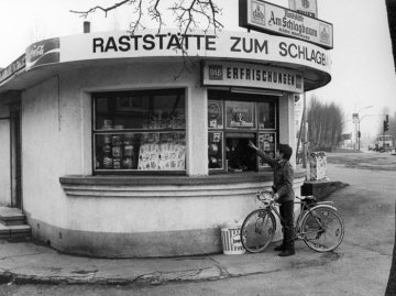 "Am Schlagbaum", Trinkhalle und Raststätte in Dortmund-Mengede, Große Riedbrückstraße/Waltroper Straße. Undatiert, Anfang 1990er Jahre?