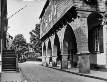 Soest, Marktstraße: Bogengang des ehemaligen Gildehauses (16. Jh.). Undatiert [Vgl. Bild Nr. 01_963]
