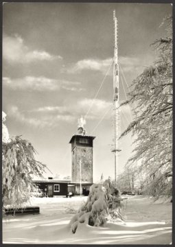 Herscheider Schutzhütte SGV, Robert-Kolb-Turm 663 m. ü. M. mit WDR Sender Nordhelle