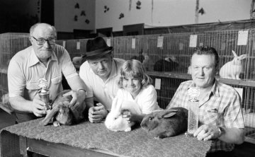 Preisträger der Kaninchenzuchtausstellung am 27. Juni 1983 in Castrop-Rauxel, Haus Oestreich (oder evtl. Gaststätte Schwerin).