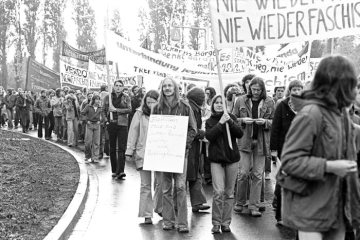 Demonstration gegen nationalsozialistische Umtriebe in Castrop-Rauxel, Mai 1978.