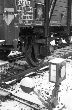Güterwaggon und Gleisweiche am Ladegleis der Firma Staljan, Bahnhof Rinkerode, 1965.