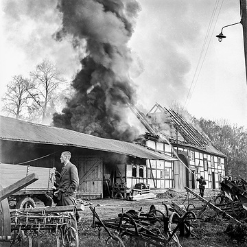 Brand auf Gut Oevinghausen, 1937.