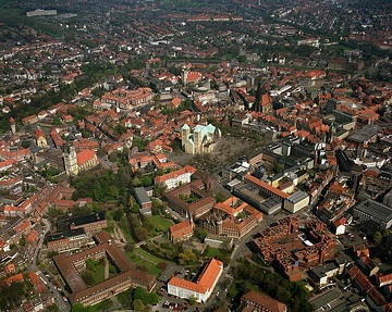Münster, Altstadt: von links: Buddeturm, Observantenkirche, Liebfrauen-Überwasserkirche, Dom, St. Lamberti
