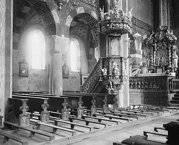 Barocke Predigtkanzel der Pfarrkirche St. Saturnina