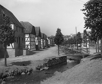Fachwerkhäuser an der Range in Warstein. Undatiert, um 1930?