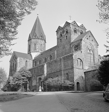Essen-Werden: Abtei Werden mit St. Ludgerus-Kirche, Benediktinerkloster, gegr. 799