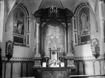 Barocker Altarraum in der Lucienkapelle im Bilkental, erbaut 1677