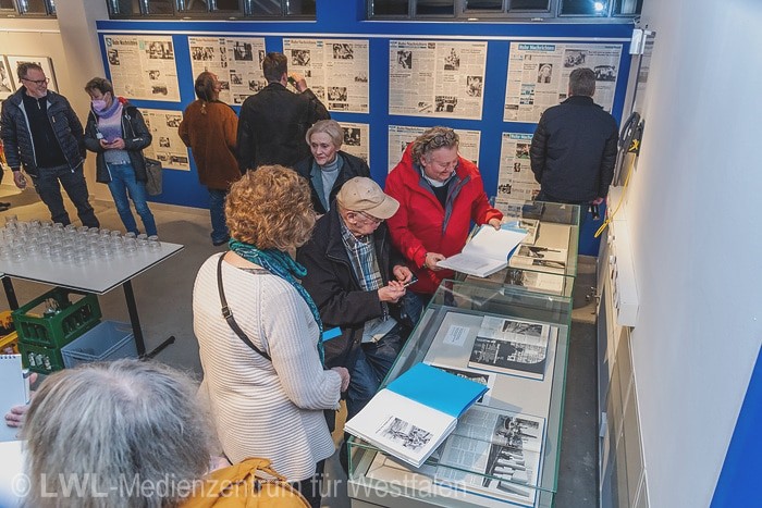 22_588 Ausstellungseröffnung "Täglich Bilder fürs Revier - Pressefotografien von Helmut Orwat 1960 – 1992" im LWL-Museum Schiffshebewerk Henrichenburg