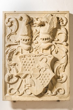 Laer, Rathaus: Bereits im 18. Jahrhundert verweist Arnold I von Steinfurt mit diesem Wappenstein auf die Zugehörigkeit Laers zur Grafschaft Steinfurt. Heute hängt die Reliefplatte im Ratssaal des Rathauses Laer.
