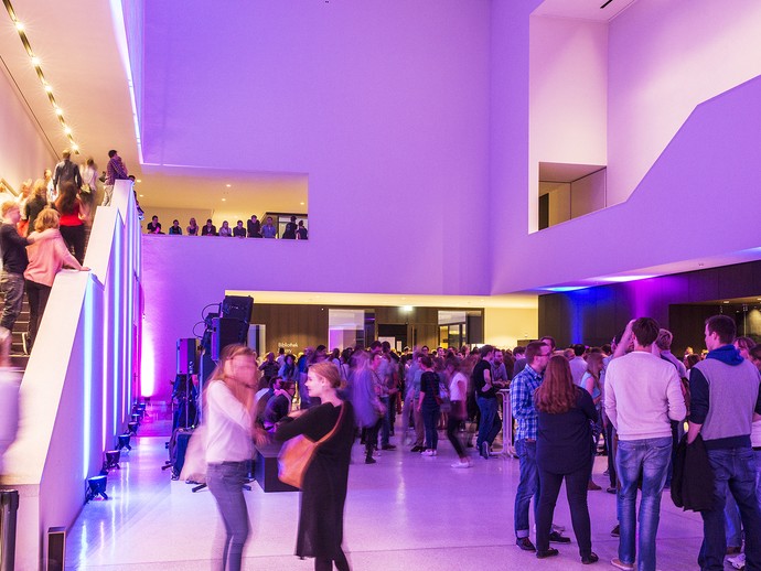 nächtliche Ansicht vom Museumsgebäude nächtliche Ansicht vom Museumsgebäude