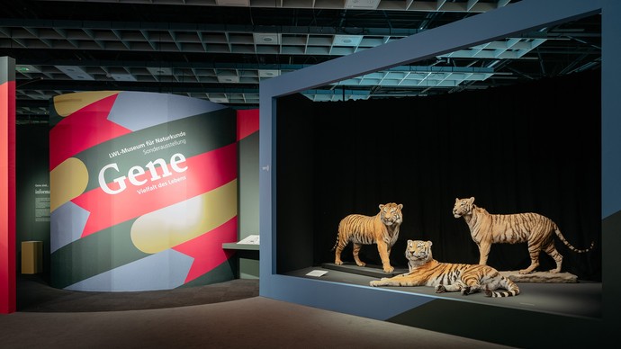Plakat der Sonderausstellung "Gene - Vielfalt des Lebens". Plakat der Sonderausstellung "Gene - Vielfalt des Lebens".