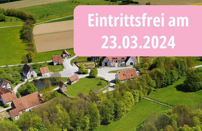 Luftbild des Paderborner Dorfes mit Aufschrift "Eintrittsfrei am 23.03.2024"