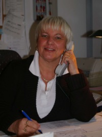 Frau Elzner (Sekretariat)