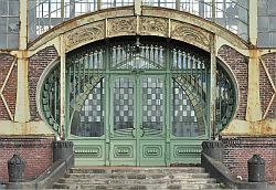 Portal der Maschinenhalle