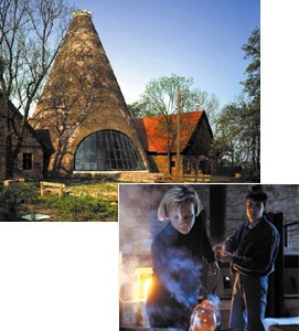 Conic tower/Veronika Beckh and Korbinian St�ckle at the glass furnace