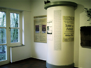 Blick in den Ausstellungsraum der Au�enstelle