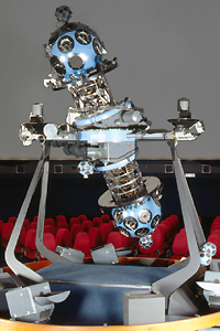 Alter, hantelf�rmiger Projektor im Planetarium