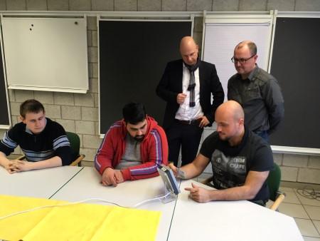 Im Vordergrund von links: Marko Trost, Emre Yazar, Onur Aydenk, im Hintergrund von links: Reinhold Roth, Michael Köster. Foto: BBW Soest (vergrößerte Bildansicht wird geöffnet)