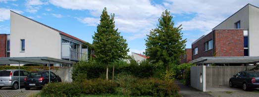 Gemeinsame Stellpltze am Rand der Siedlung