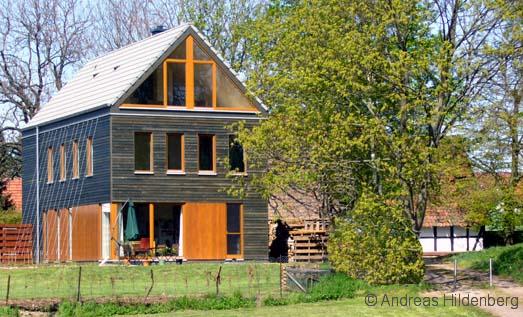 West- und Sdfassade des Gebudes