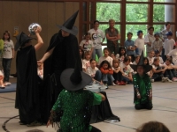 Tanzaufführung: Ein Besuch im Zauberwald