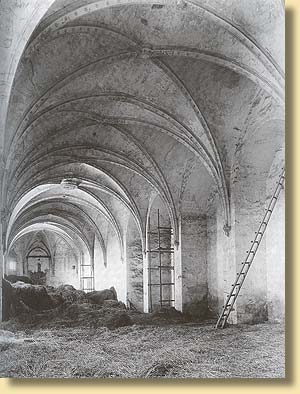 Dalheimer Klosterkirche als Pferdestall, 19. Jahrhundert