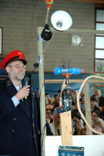 Alle in einem Zug 070