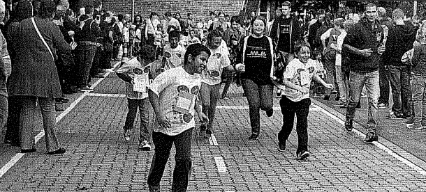 Schüler laufen für den Sponsorenlauf