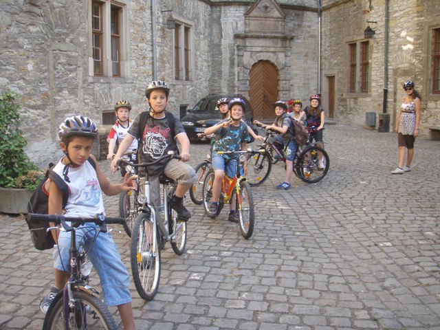 Kinder auf dem Fahrrad