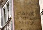 Schriftzug der ehemaligen Bank Robotników in Bochum