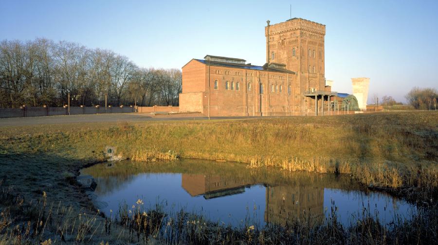 Zeche mit Teich_Hannover611 16x9.jpg