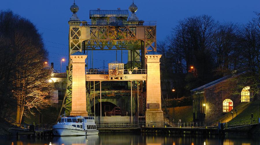 Abendf¿hrung_Hans-Joachim Jockschat_1600x900.jpg