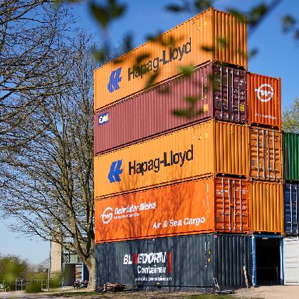 Container