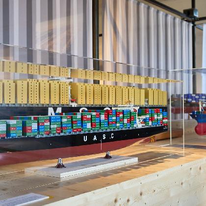Container