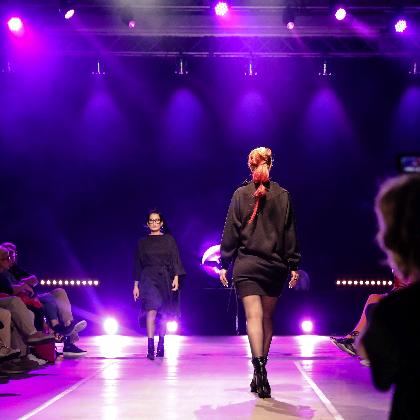 Mode mit Steel