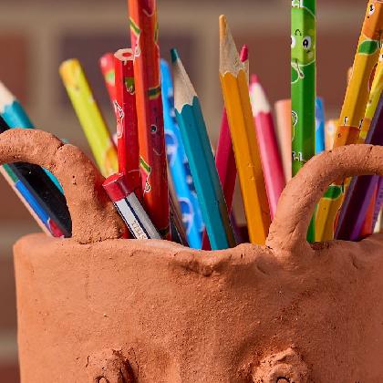 Verrückte Schreibtischhelfer